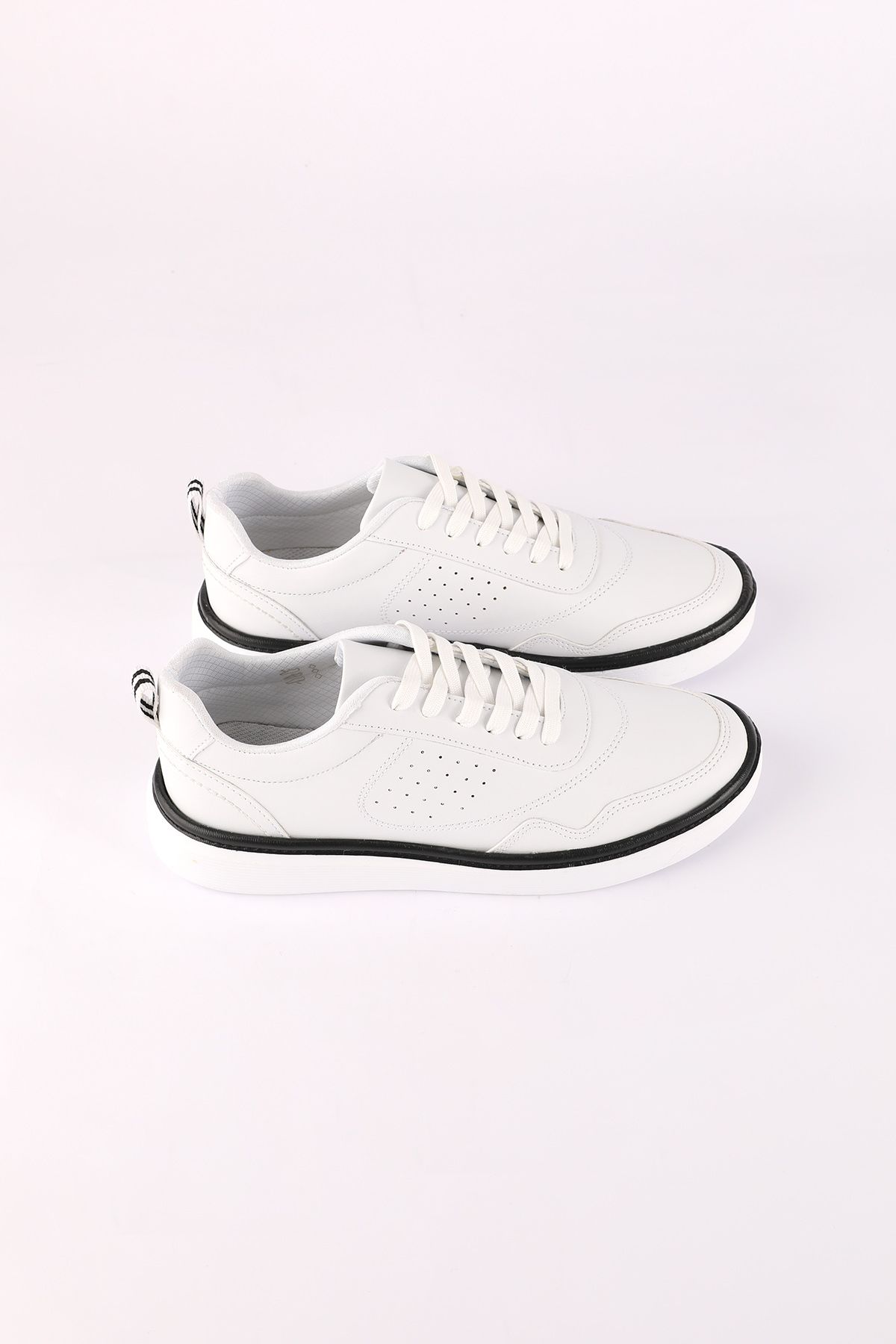 Basket creeks best sale homme blanche